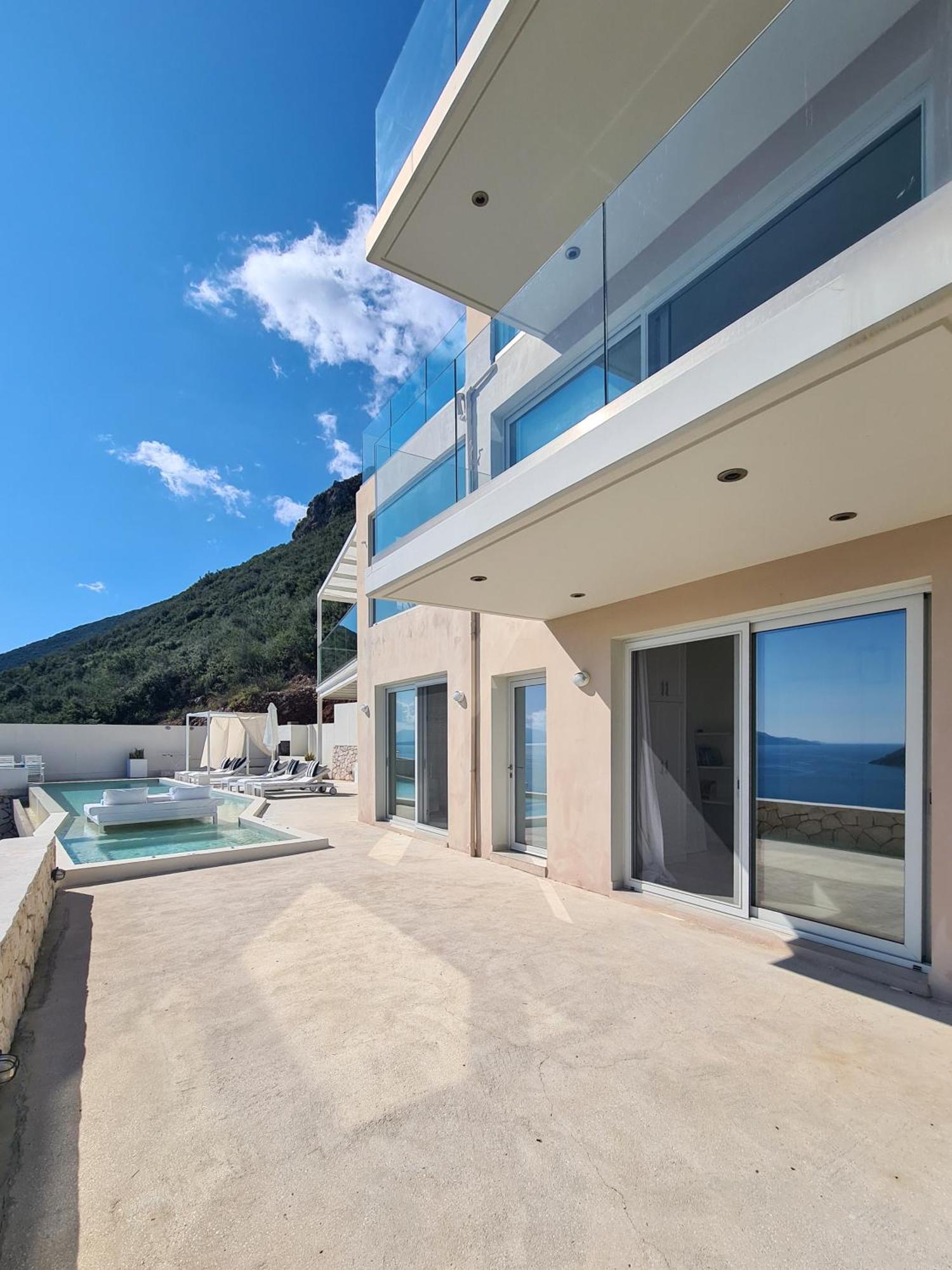 Koru Villa วาซีลีกี ภายนอก รูปภาพ