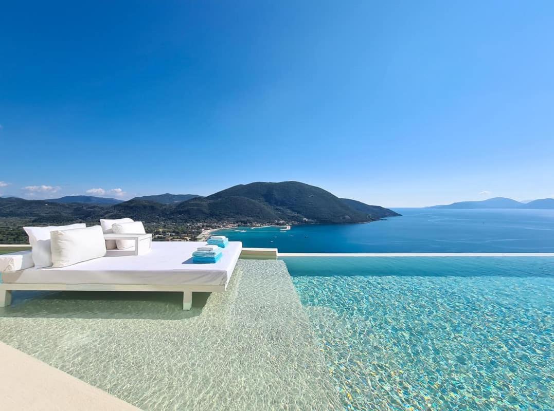 Koru Villa วาซีลีกี ภายนอก รูปภาพ